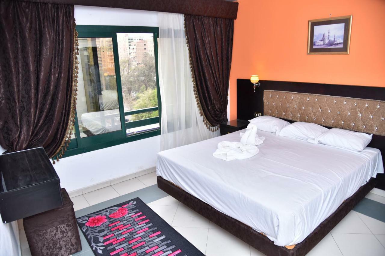 Royal Pyramids Hotel Cairo Exterior photo